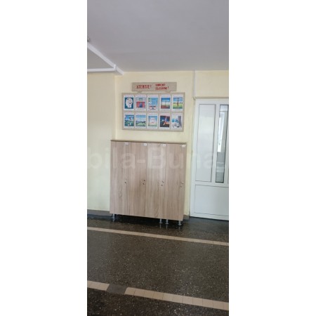 Mobilier pentru vestiarul scolii 